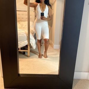 ❄️❄️Sexy White Romper❄️❄️